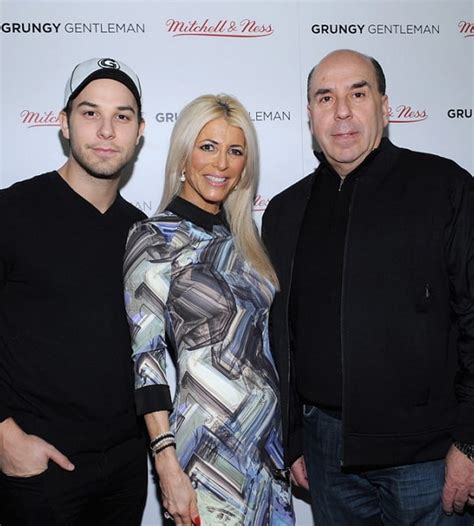 skylar astin parents.